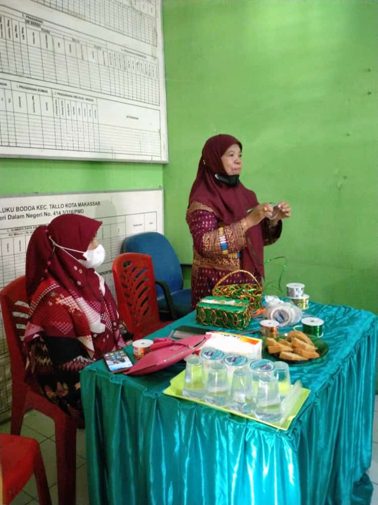 PKK Kaluku Bodoa Gelar Pelatihan, Ubah Sampah Jadi Alat Rumah Tangga Keren